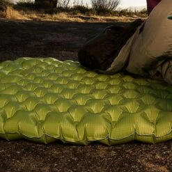 Sea To Summit Comfort Light Insulated Sleeping Mat (with Free Ai -Camping Promotion go 177309 e